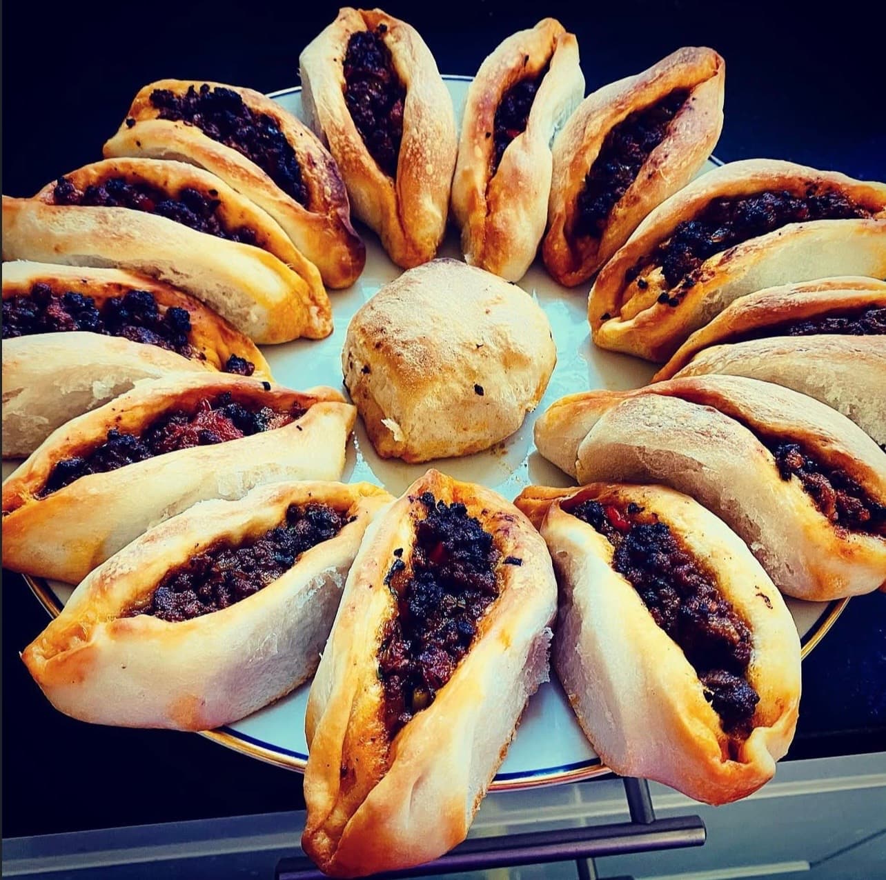 NURbyNUR: Kıymalı Kayık Pide